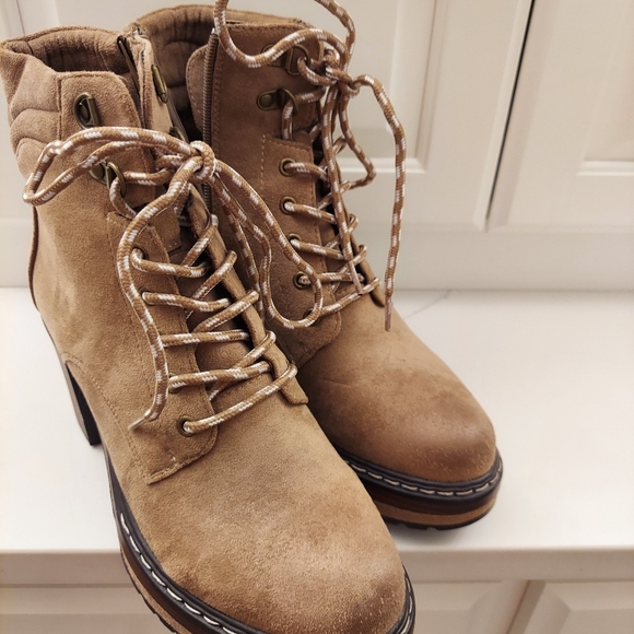 Ankle heeled boots *firm* - Picture 3 of 9